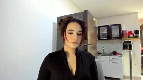 Snapshot of aishas00 chatting on 09.25.25 Saher online show from 09.25.25