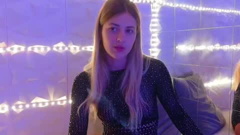 Aisha online show from 09.26.25