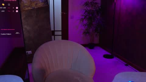 aishiro online show from 09.22.25