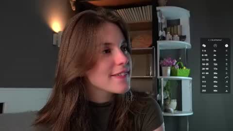 Snapshot of aislyfarran chatting on 06.21.26 Aliza online show from 06.21.26