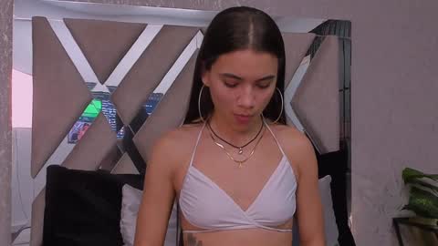 little aitana  online show from 01.20.25