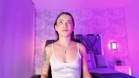 little aitana  online show from 10.09.25