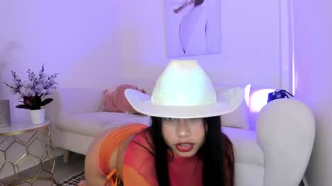 Snapshot of aitana_gluck chatting on 07.06.26 Aitana online show from 07.06.26