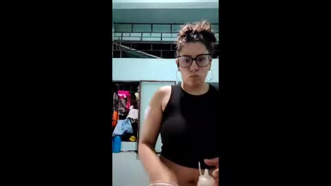 Aixa Burgos online show from 12.18.25