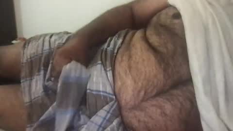Snapshot of ajeeb_najeeb chatting on 02.15.25 BigHairyGuy online show from 02.15.25