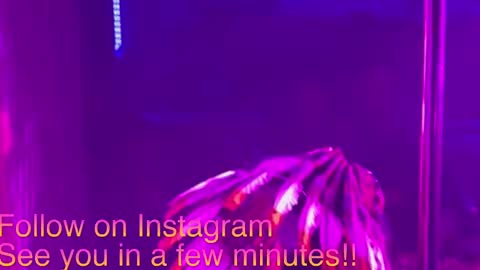 Snapshot of akababybunny chatting on 11.20.25 akababybunny online show from 11.20.25