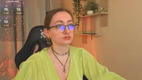 Snapshot of akaheby chatting on 04.14.26 akaheby online show from 04.14.26