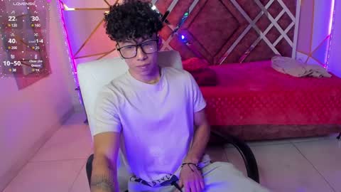 akazaboy online show from 02.01.25