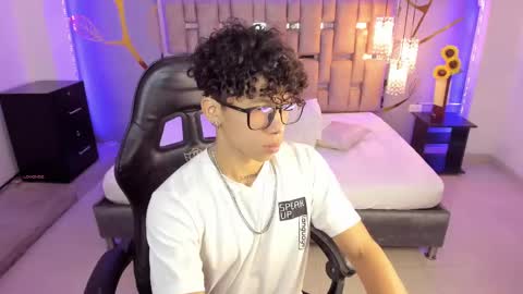 akazaboy online show from 03.02.25