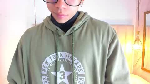 akazaboy online show from 11.28.25