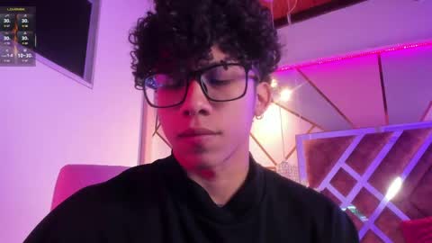 akazaboy online show from 04.16.26