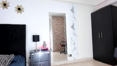 Snapshot of akemirosse chatting on 02.23.25 Akemi online show from 02.23.25