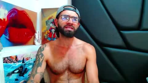 Snapshot of akiles_r chatting on 07.20.26 akiles online show from 07.20.26