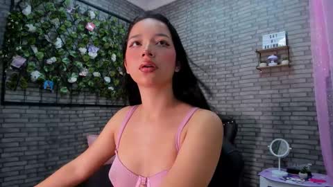 Snapshot of akimmidoll chatting on 11.17.25 Akimmidoll GMT-5 0630 -1330 online show from 11.17.25