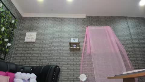 Snapshot of akimmidoll chatting on 11.25.25 Akimmidoll GMT-5 0630 -1330 online show from 11.25.25