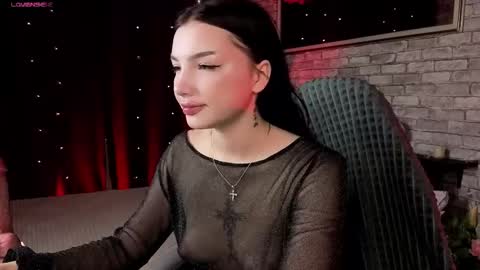 Snapshot of akiraasai chatting on 09.17.25 Akira please help me get my first 50 thumps up online show from 09.17.25