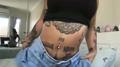 Akira Zay online show from 01.08.26