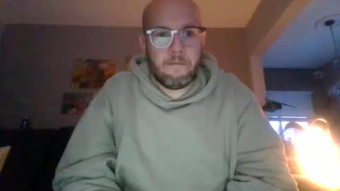 akpchi1984 online show from 12.19.24