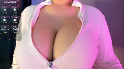 Akura is here 3 online show from 10.13.25