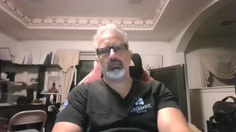 Snapshot of aladdin31673 chatting on 12.18.25 aladdin31673 online show from 12.18.25