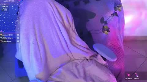 Snapshot of alahia_demon chatting on 02.14.26 alahia online show from 02.14.26