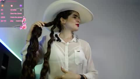 Snapshot of alahia_sky chatting on 11.15.25 online show from 11.15.25