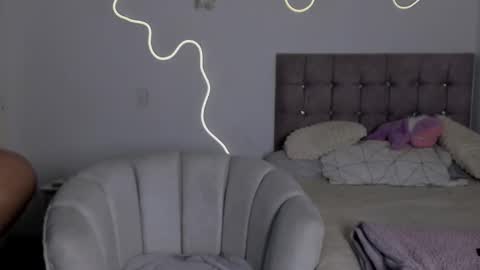 Alaia Alegria online show from 03.22.26