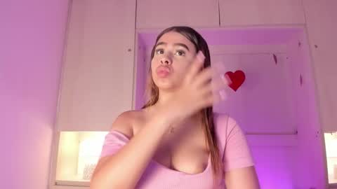 Snapshot of alaiaroose chatting on 03.05.26 alaiaroose online show from 03.05.26