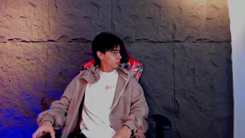 Snapshot of alan_boy01 chatting on 09.18.25 Alan Boy online show from 09.18.25