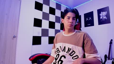 Snapshot of alan_boy01 chatting on 01.19.26 Alan Boy online show from 01.19.26