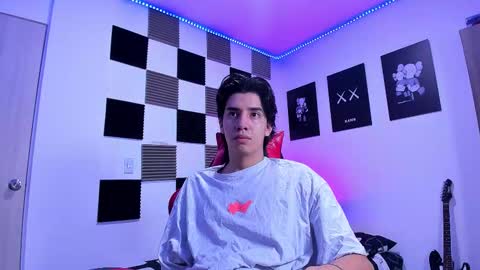 Snapshot of alan_boy01 chatting on 02.13.26 Alan Boy online show from 02.13.26