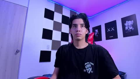 Snapshot of alan_boy01 chatting on 02.27.26 Alan Boy online show from 02.27.26