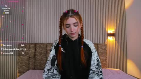 Snapshot of alana_333 chatting on 12.19.24 A L A N A online show from 12.19.24