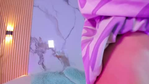 Snapshot of alana_333 chatting on 09.14.25 A L A N A online show from 09.14.25