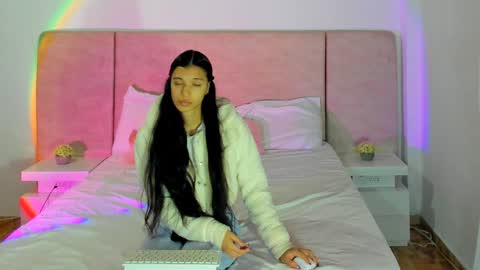             online show from 01.02.25