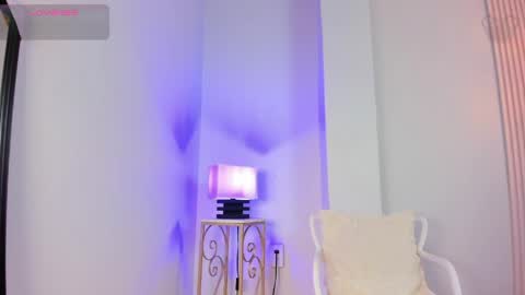 Snapshot of alana__rossetti chatting on 06.08.26 Alana online show from 06.08.26