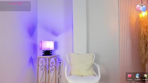 Snapshot of alana__rossetti chatting on 06.09.26 Alana online show from 06.09.26