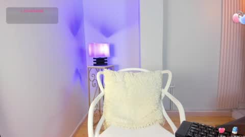 Snapshot of alana__rossetti chatting on 06.23.26 Alana online show from 06.23.26
