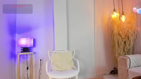 Snapshot of alana__rossetti chatting on 07.13.26 Alana online show from 07.13.26