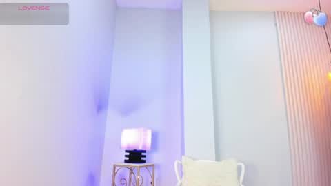 Snapshot of alana__rossetti chatting on 07.20.26 Alana online show from 07.20.26