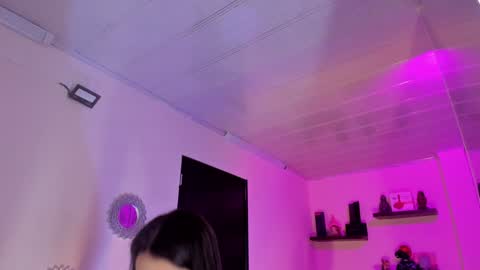 Maeve  online show from 02.04.25