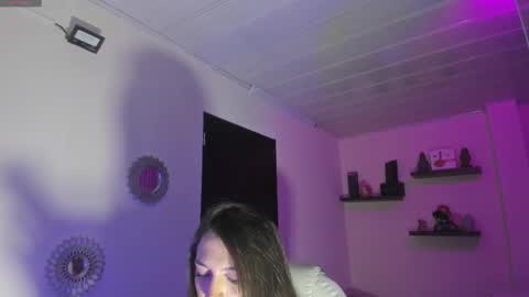 Maeve  online show from 03.12.25