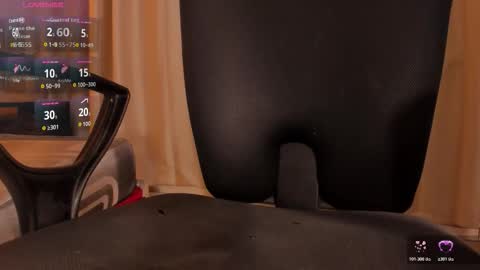 Snapshot of alana_madison10 chatting on 11.26.25 alana madison online show from 11.26.25