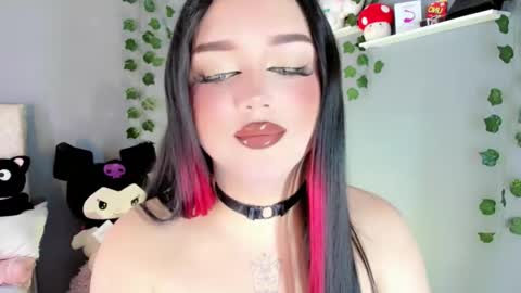 Snapshot of alana_muller_ chatting on 10.16.25 Alana Muller online show from 10.16.25