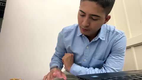 alanj998 online show from 01.12.26