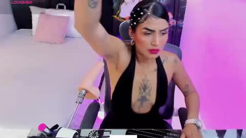 Snapshot of alanna_wild chatting on 06.15.26 Alana online show from 06.15.26