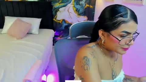 Snapshot of alanna_wild chatting on 06.23.26 Alana online show from 06.23.26