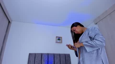 Snapshot of alannajones1 chatting on 11.13.25 Alanna online show from 11.13.25