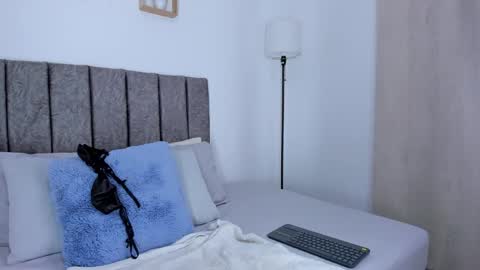 Snapshot of alannajones1 chatting on 11.19.25 Alanna online show from 11.19.25