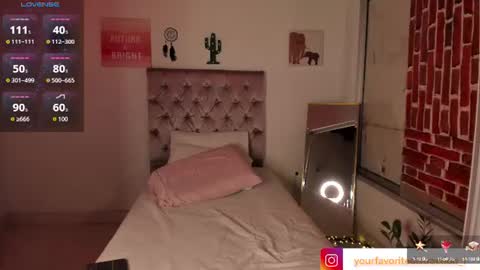 Snapshot of alannalove__ chatting on 06.18.26 Alanna online show from 06.18.26